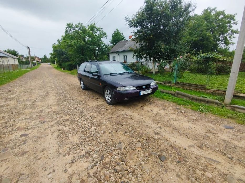 продам Форд мондео мк1 1.8 ТД
економний надійний автомобій, двигун хороший без нарікань, паливна форсунки також, їде дуже добре..
.ходова добра нічого не стукає...
кузов без гнилі, варилась, запускалась, по електриці все працює, підігріви, електро дзеркала, централні замки, все працює,
колеса зимові....
документи в порядку