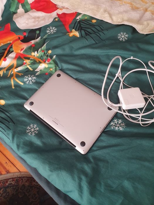 Sprzedam mac book