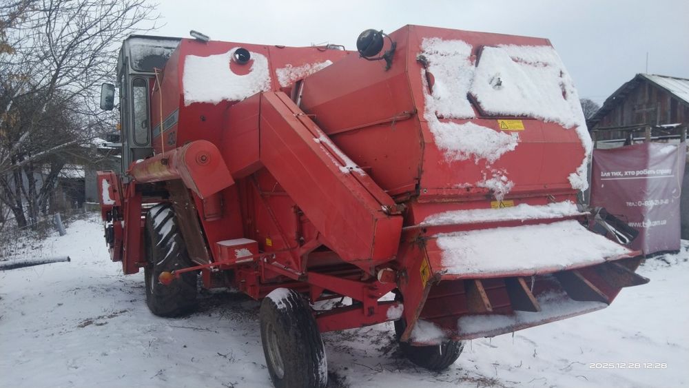 Комбайн Маісей Фергусон 430