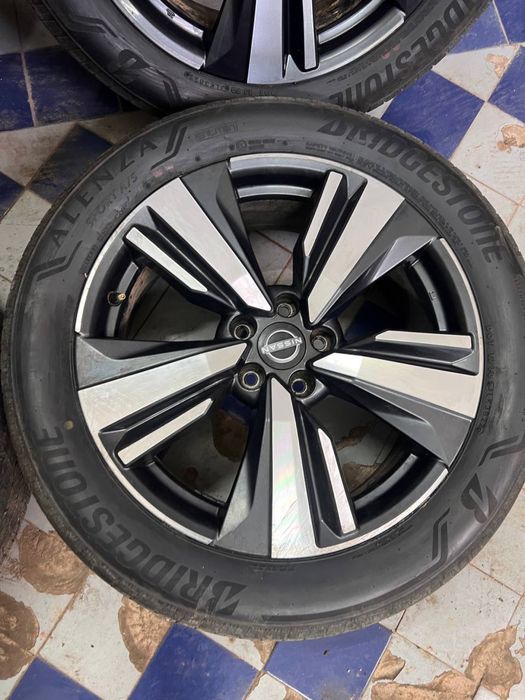 Диски  Поштучно Nissan Rogue t33 21-26 рік