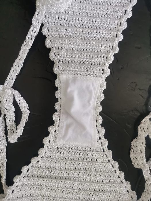 Bikini kostium dwuczesciowy bialy koronka  Koniakowo  r.XS Nowy