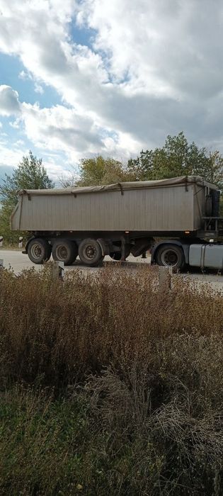 В продаже полуприцеп самосвал