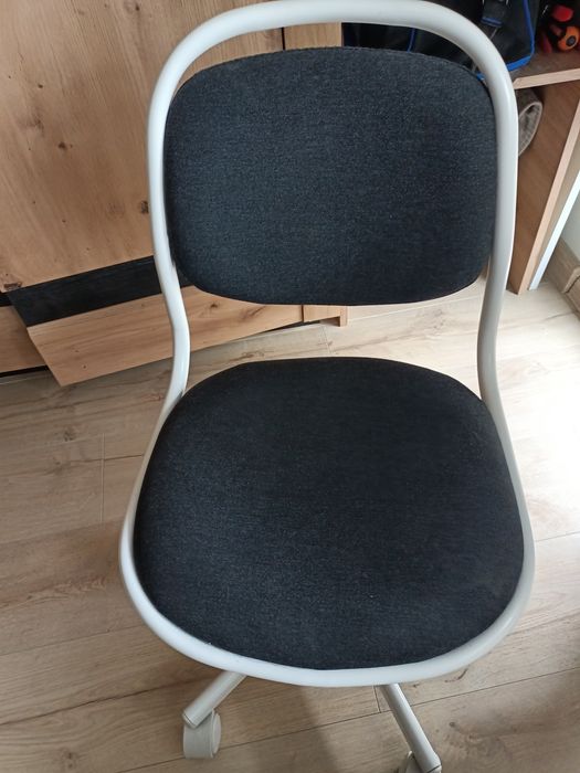 Krzesło obrotowe Ikea dla dziecka