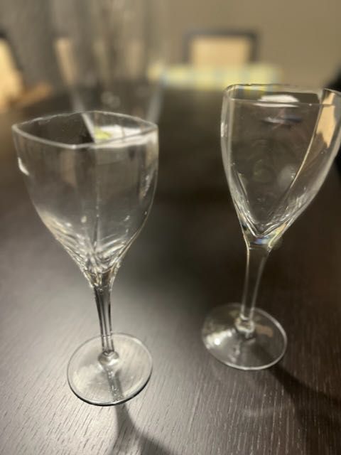 12 copos de cristal de água e 12 copos de cristal de vinho