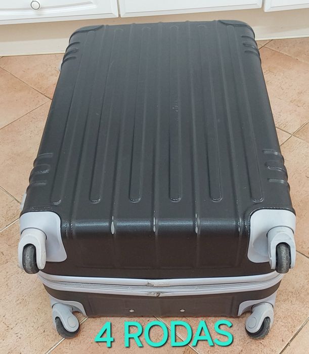 MALA de VIAGEM de PORÃO com 4 RODAS. Casa, Passeio, Quarto, Arrumação.