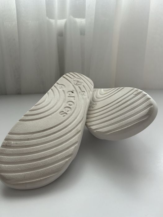 Продам шлепки crocs