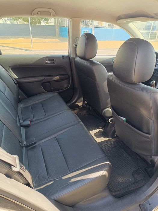 Honda Civic 1.7 ES Exclusive 2004