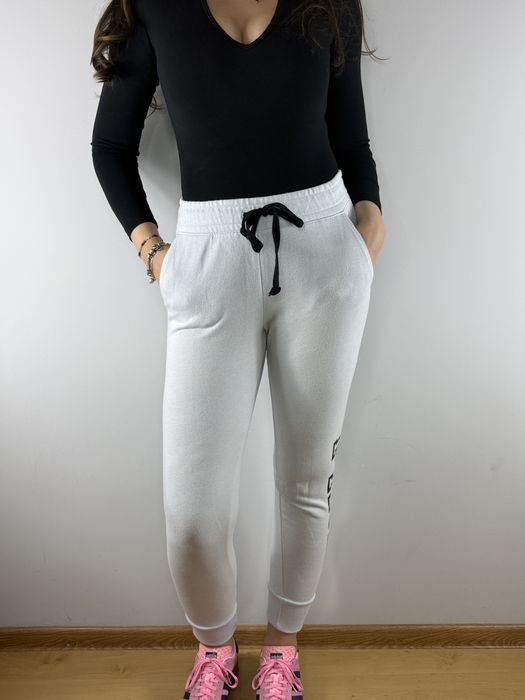 Gołębiowe spodnie dresowe dresy Victoria’s Secret Pink rozmiar S