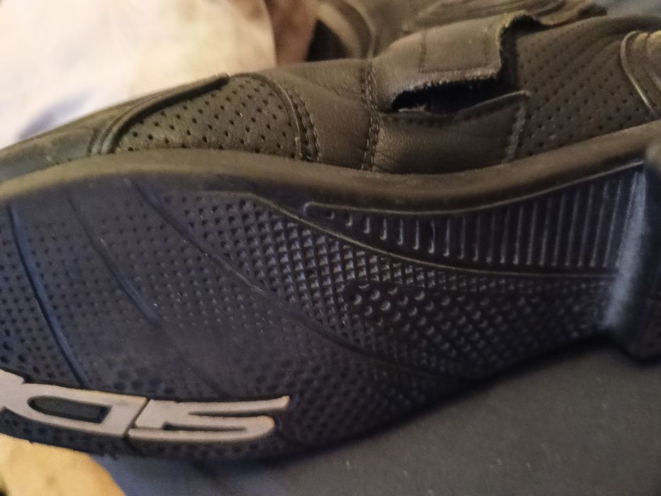 Продам мотоботы SIDI