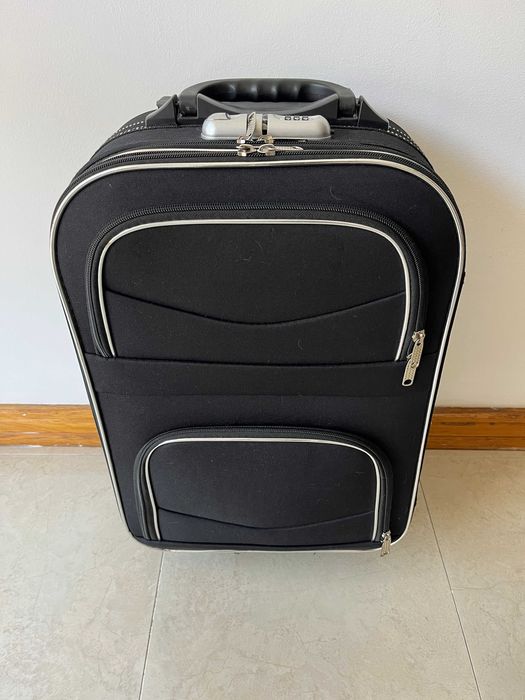 Mala Viagem Preta de Cabine - Trolley