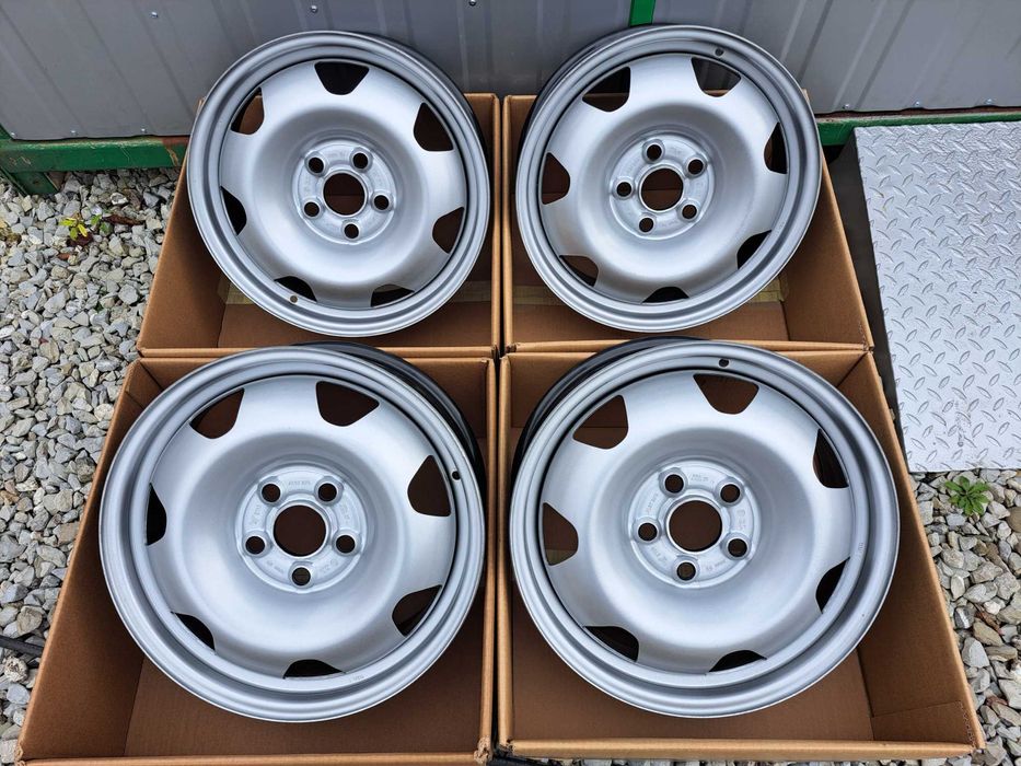 Felgi stalowe 17 5x120 7J  VW T5 T6 T7 Transporter Caravelle Multivan.