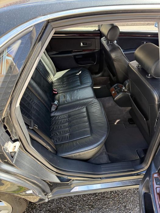 AUDI  A 8   2.8 Automático  Nacional