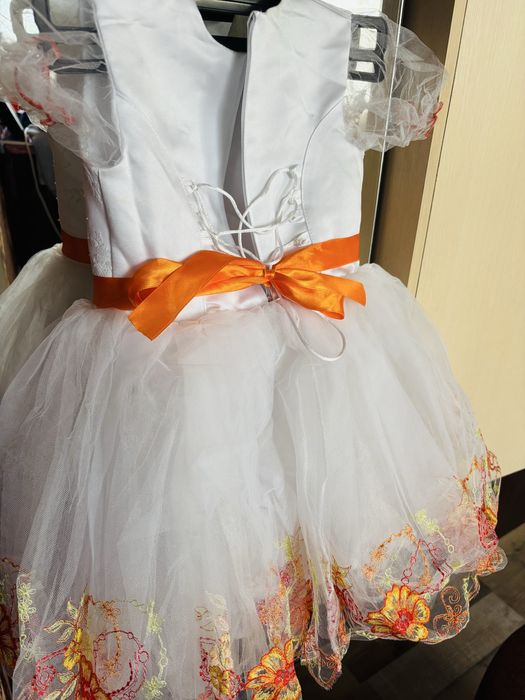 Продам платье для девочки 1-3 лет