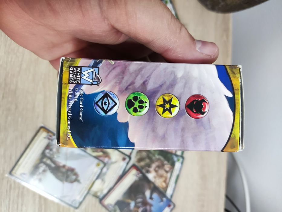 Baralho novo e completo epic