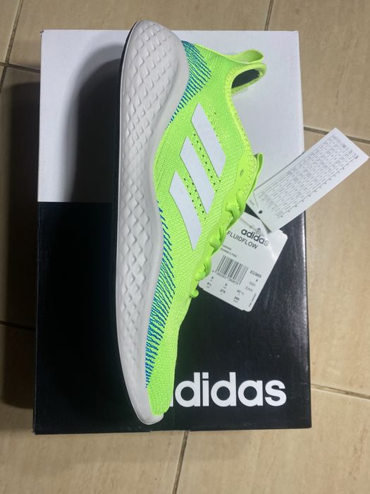 Спортивні кросівки adidas: 1 100 грн. - Кроссовки для города