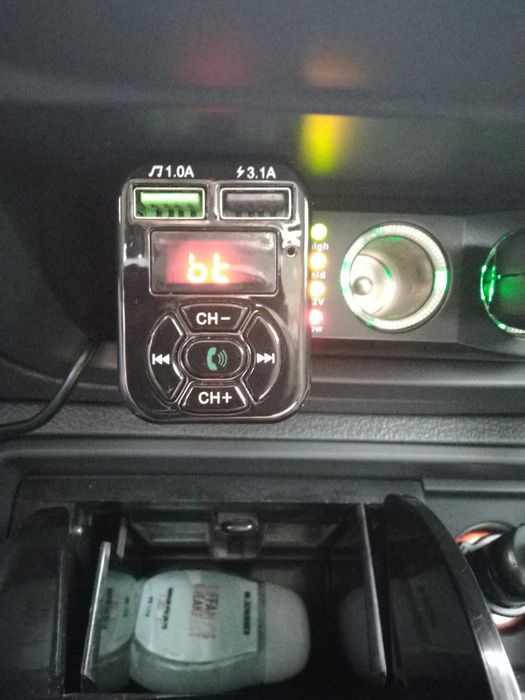 HAVIT HV-FM807BT FM-трансмиттер /FM-модулятор