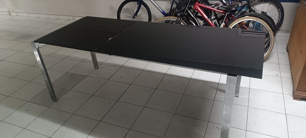 Mesa extensível tampo vidro preto
