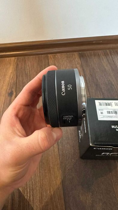 Obiektyw Canon RF 50mm F1,8 STM