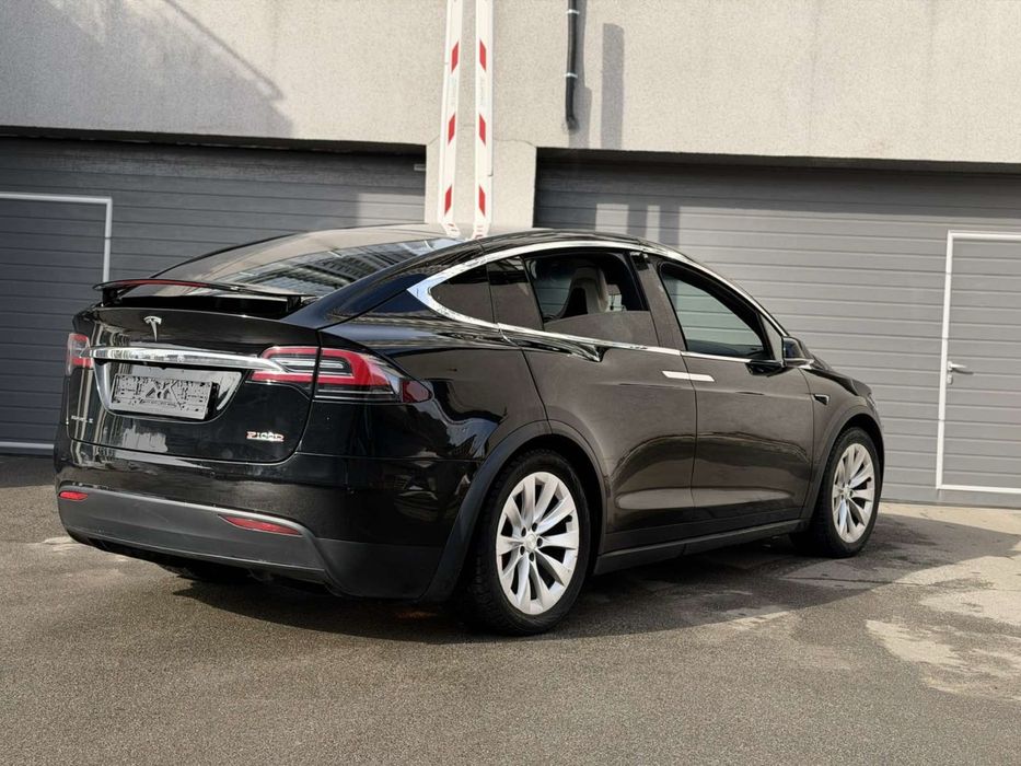 Tesla X P100D 2018 р.в. 770 к.с, повний привід, запас ходу до 500 км