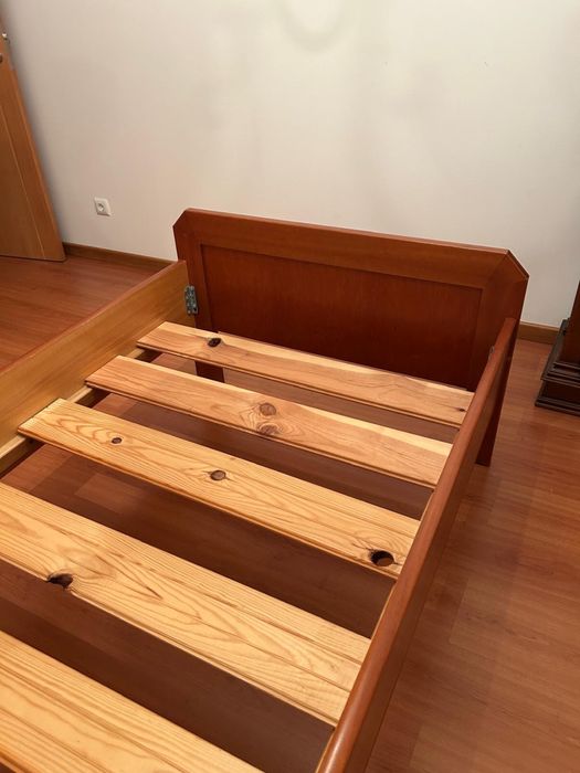 Cama madeira solteiro