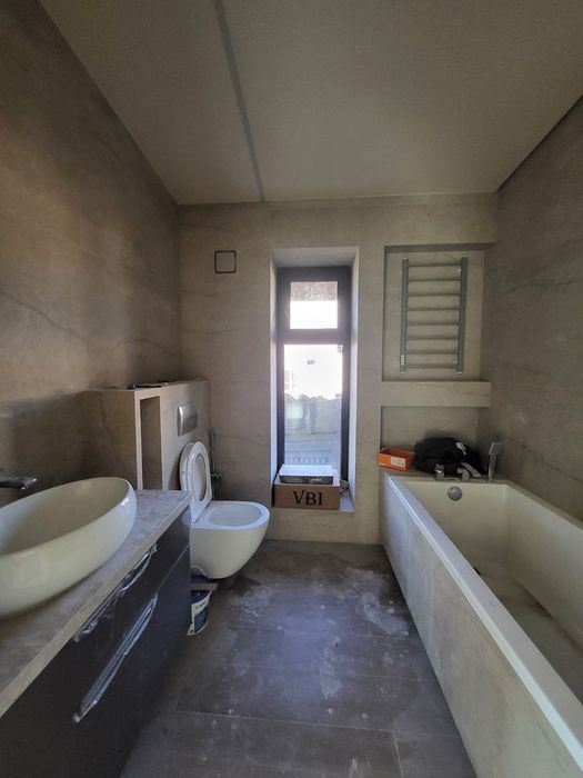 Продаж елітного будинку з басейном р-н  Старе місто