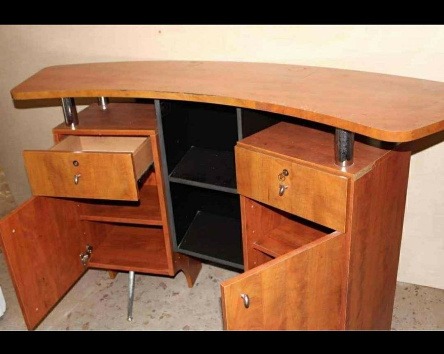 Móvel (receção)..