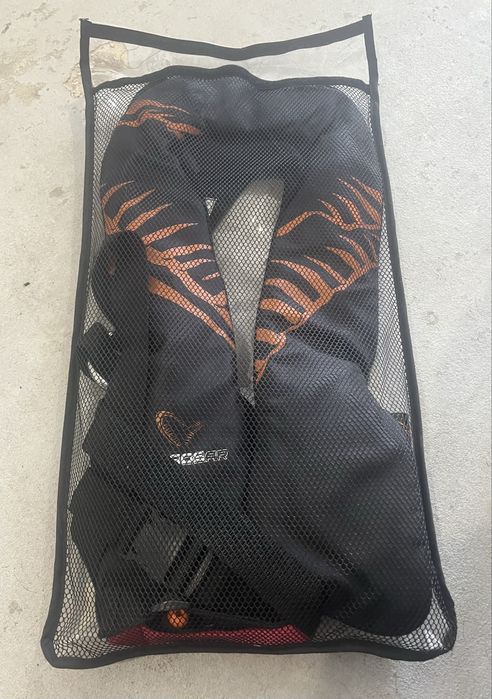 Savage Gear colete salva vidas Automatico 150N.