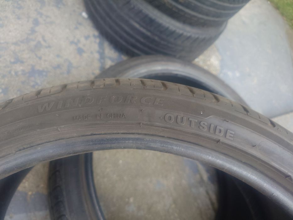 2 opony Windforce 235/35 zr20 93W XL  6mm