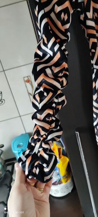 Sukienka welurowa nowa uni