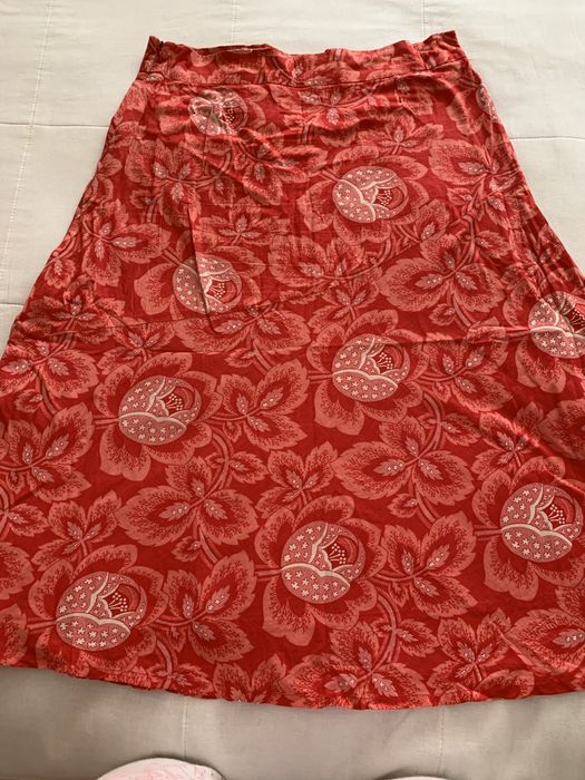 Saia Lanidor em tons de vermelho