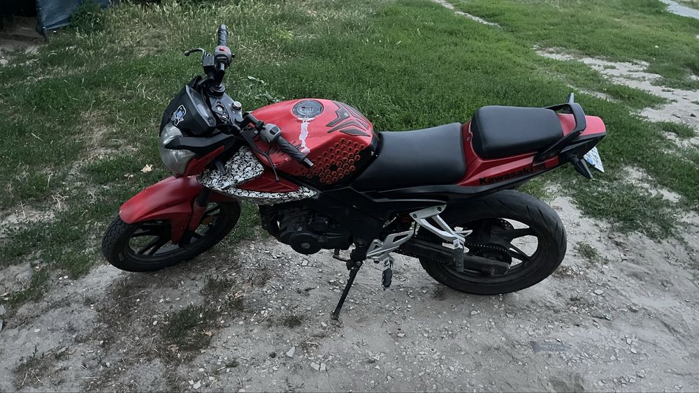 Мотоцикол Kawasaki 250 кб