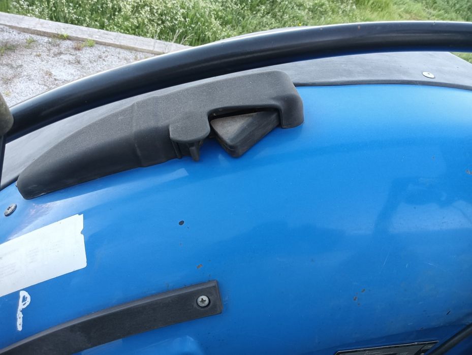 Trator New Holland TN60A Carregador frontal.