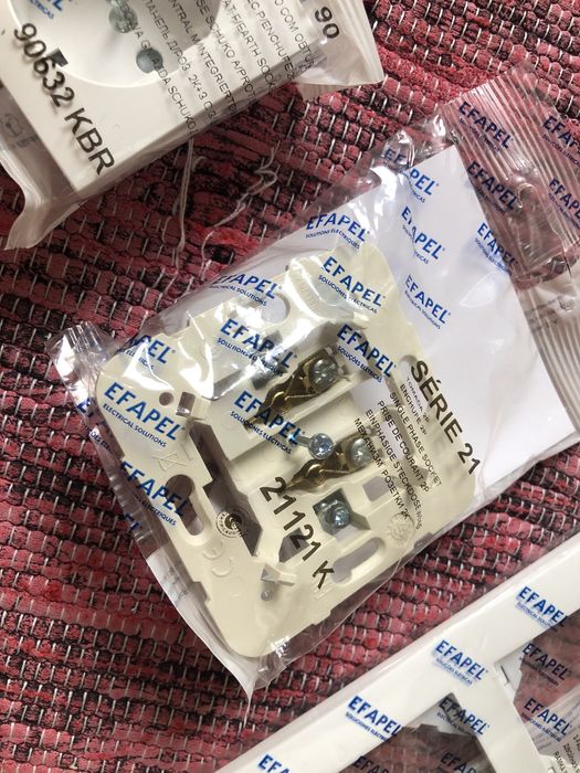 Conjunto tomadas eletricas Efapel