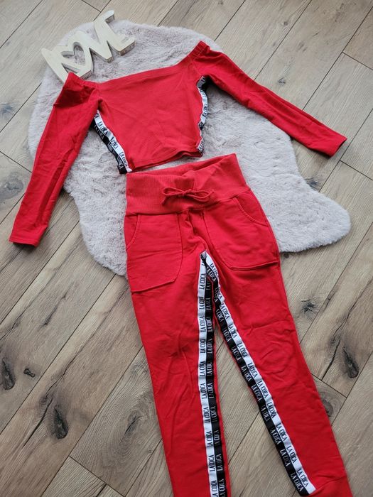 Czerwony dres La Coca komplet la Coca polski producent