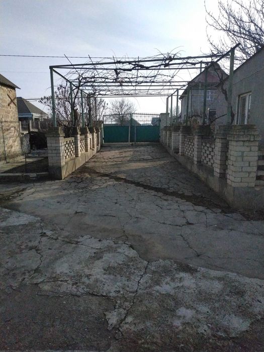 Велика Балка, цетр, коробка з літньою кухнею та погрібом на 21 сотках