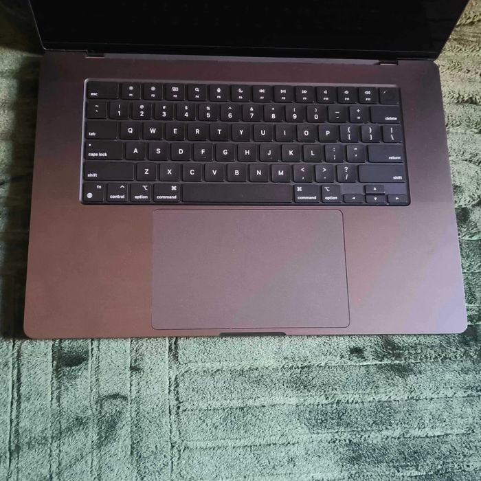 Apple Macbook M4 Pro