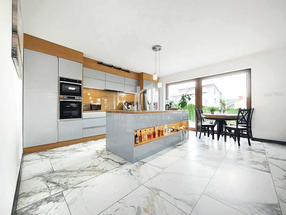 Komfortowy dom z nowoczesnymi udogodnieniami, Kołaczyce