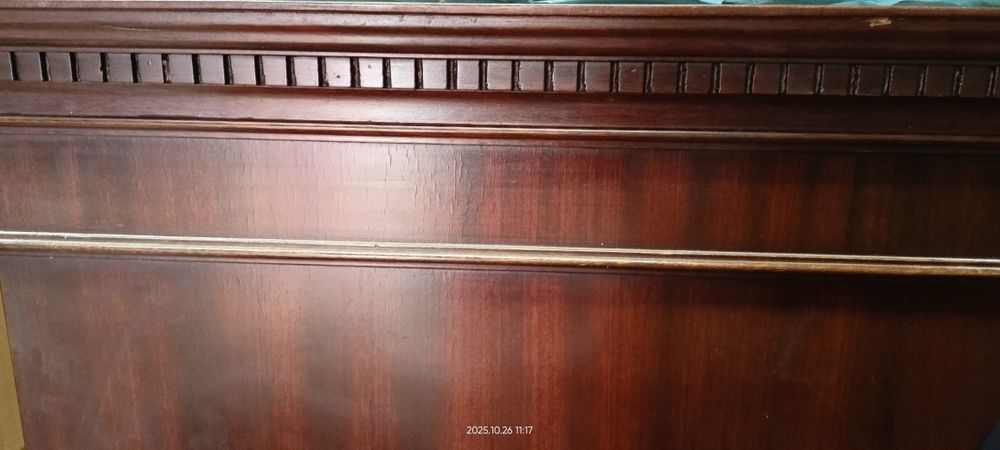 Kredens holenderski drewniany.