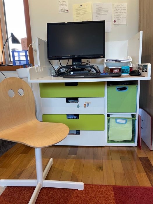 Movel ikea / Muda frandas + cadeira crianca