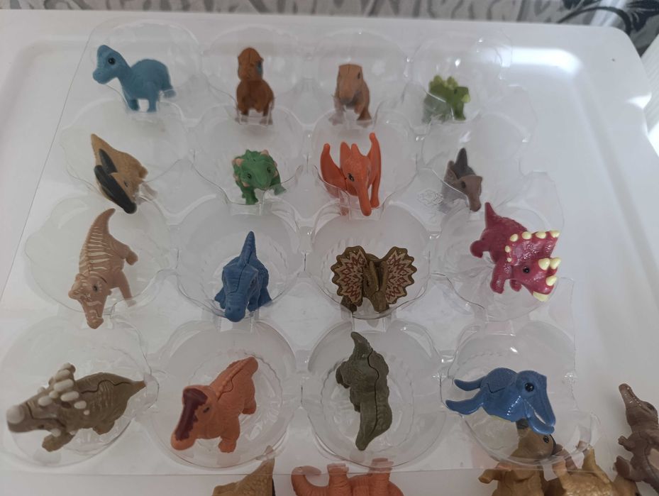 Динозаври кіндер