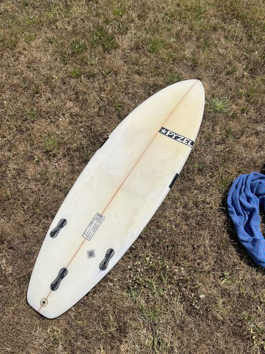 prancha de surf  pyzel shadow 5’11( surfboard)