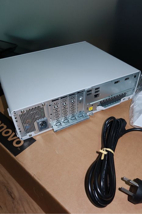 Настільний комп'ютер Lenovo IdeaCentre Tower 08АКР10