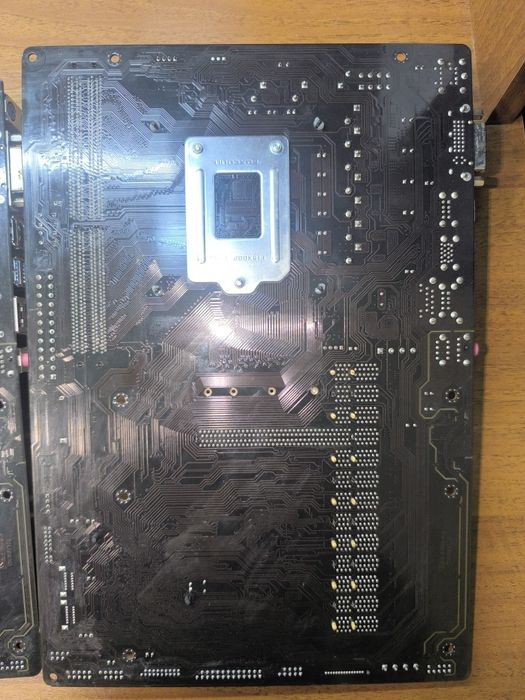 Материнська плата AsRock H110 Pro BTC+