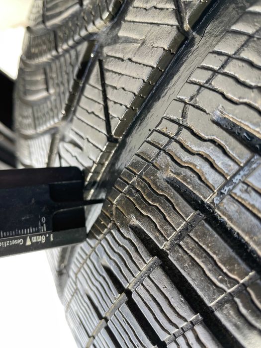 ЗИМА 265/35R18 MICHELIN  - 2шт. - Есть и другие шины