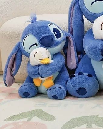 Maskotka Stitch z kaczka 30 cm dla dzieci