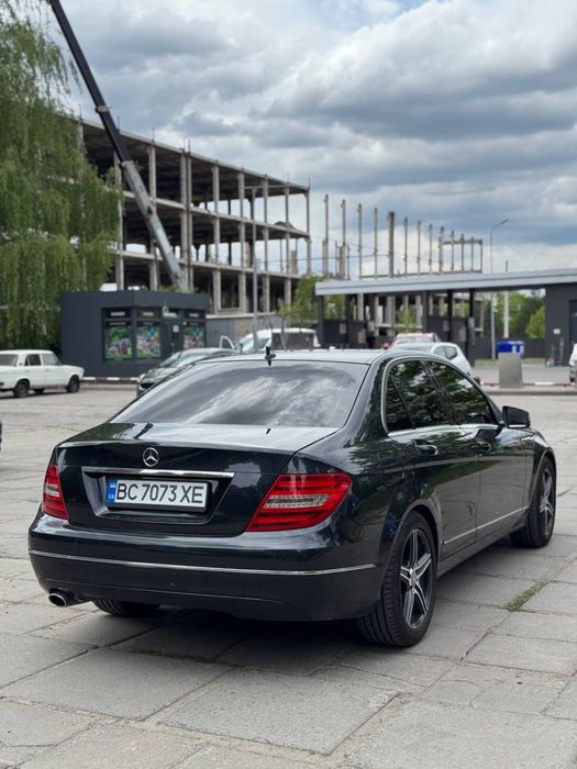Mercedes-Benz c-class