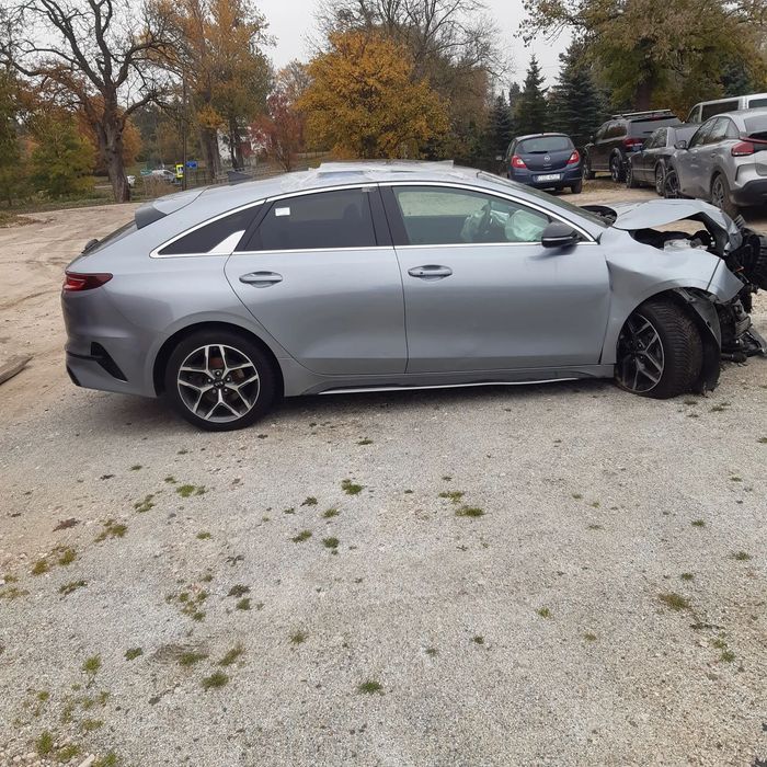 Kia ProCeed