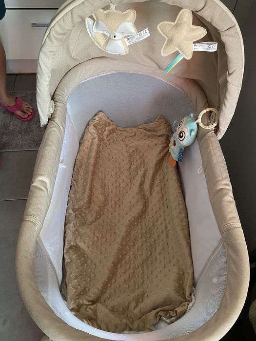 Kołysko -łozeczko kolor bezowy