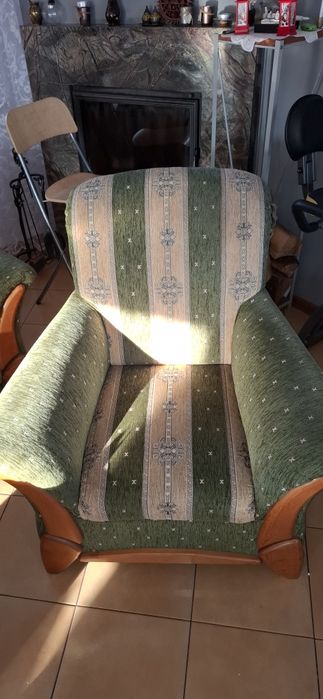 Zestaw wypoczynkowy 2 fotele ,2 pufy