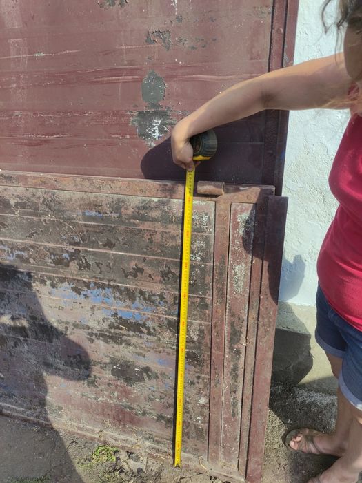 Гаражні ворота 2500*1700  1000*2500